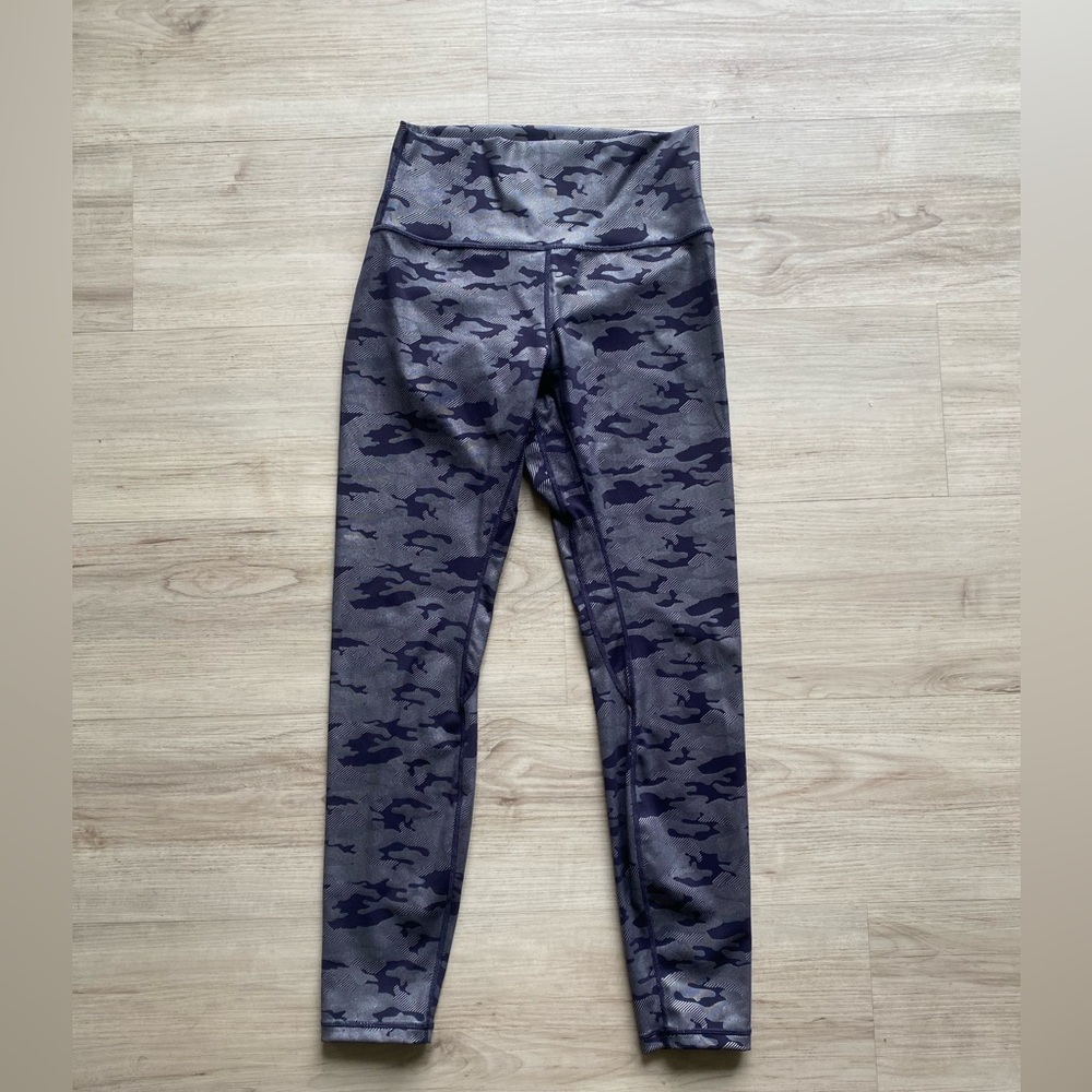 Zyia Camo Supreme High-rise 7/8 Leggings size 6-8 - Picture 2 of 10